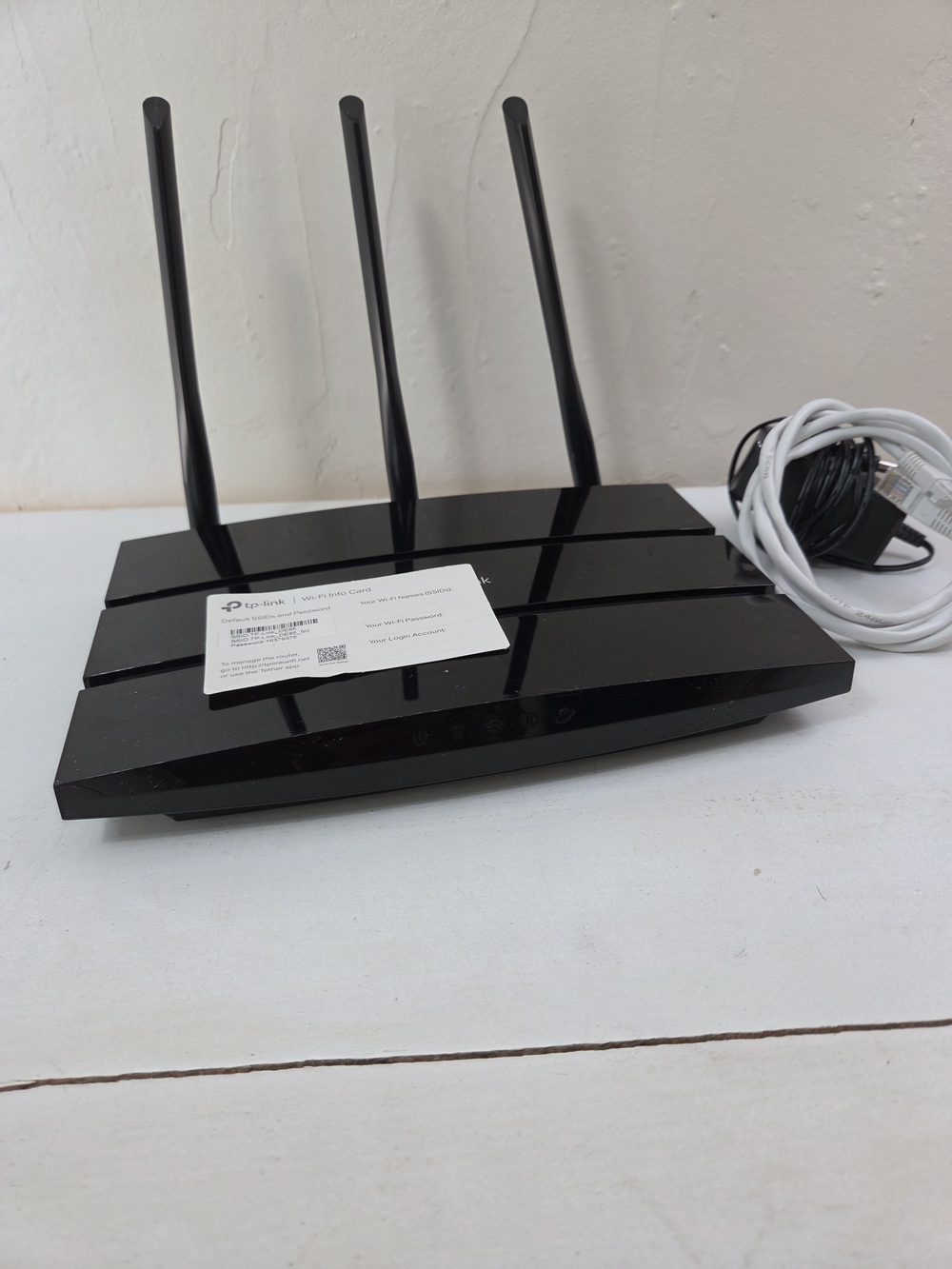TP-Link Wireless Router with Three Antennas - Black